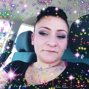 Meet your Posher, Connie